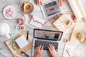 Kristie Chiles - GUIDE - Print Bubble - How To Set Up A Free Etsy Shop and Fulfill Your Sales With Print On Demand teachable