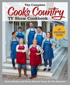 Editors at America's Test Kitchen - The Complete Cook's Country TV Show Cookbook